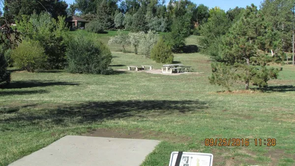 Energy Rotary Club Disc Golf Course: Hole 7 · Tee pad · Sep 2016, photo by jeff Balthazore